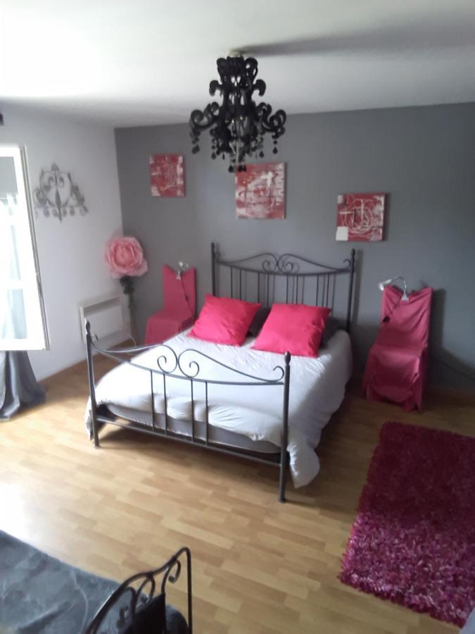 Appartement Complet 11 La Roche Racan 37370 Saint-Paterne-Racan المظهر الخارجي الصورة